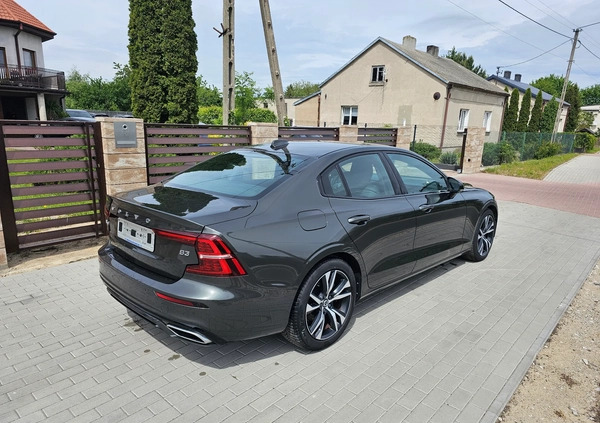 Volvo S60 cena 79900 przebieg: 50000, rok produkcji 2020 z Uniejów małe 172